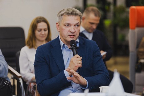 Эксперт MANGO OFFICE Алексей Горбунов выступил на конференции Hospitality Sales Forum 2026